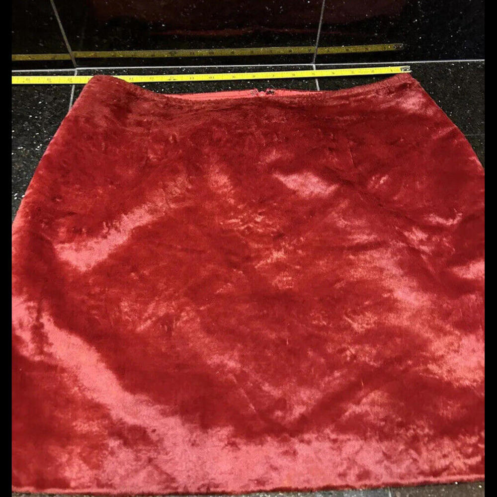 💃🌹🖤Designer Cache Size 12 Burgundy Velour Lined Short Skirt